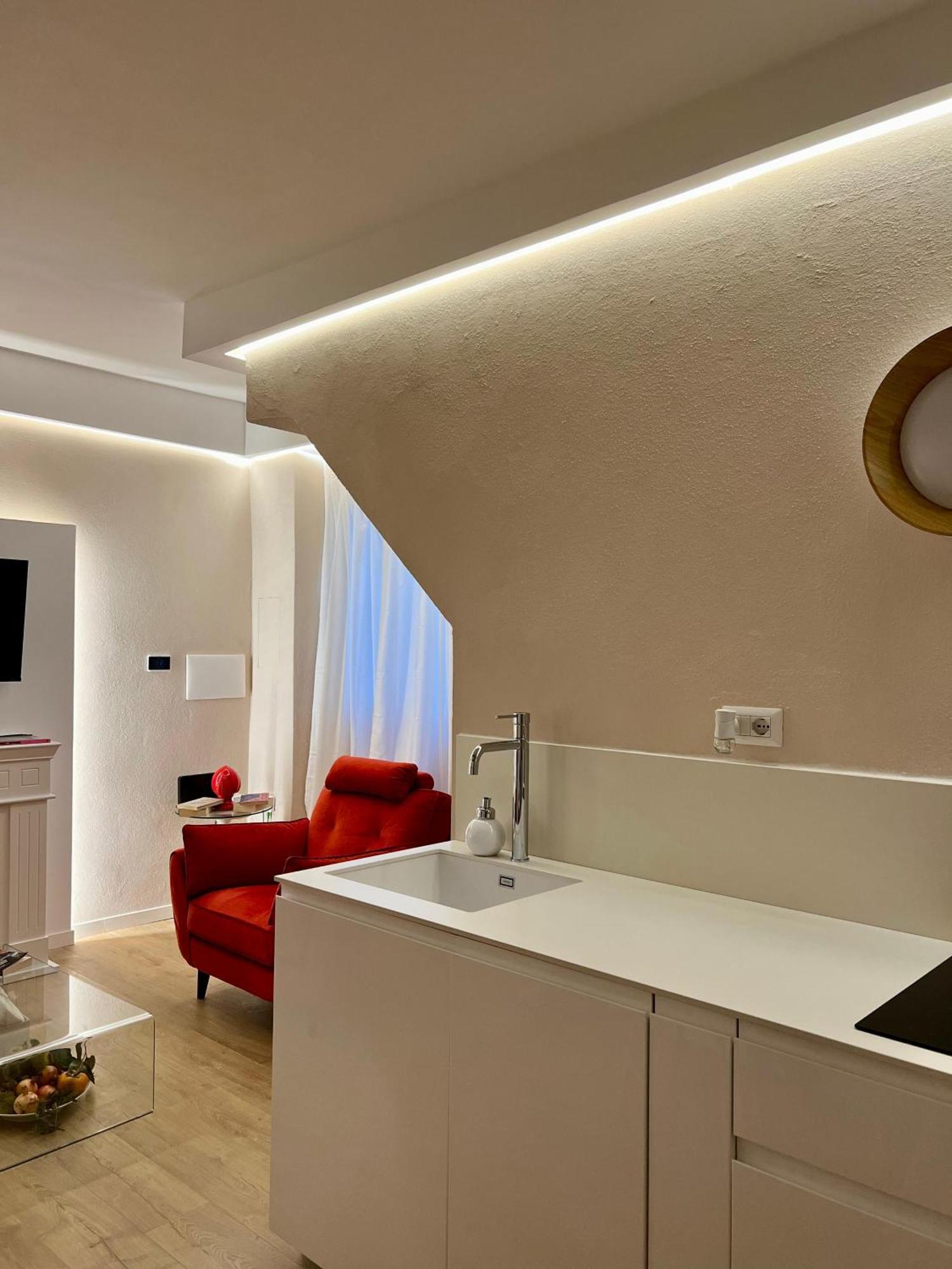 Elena'S Suite Sutri Bagian luar foto